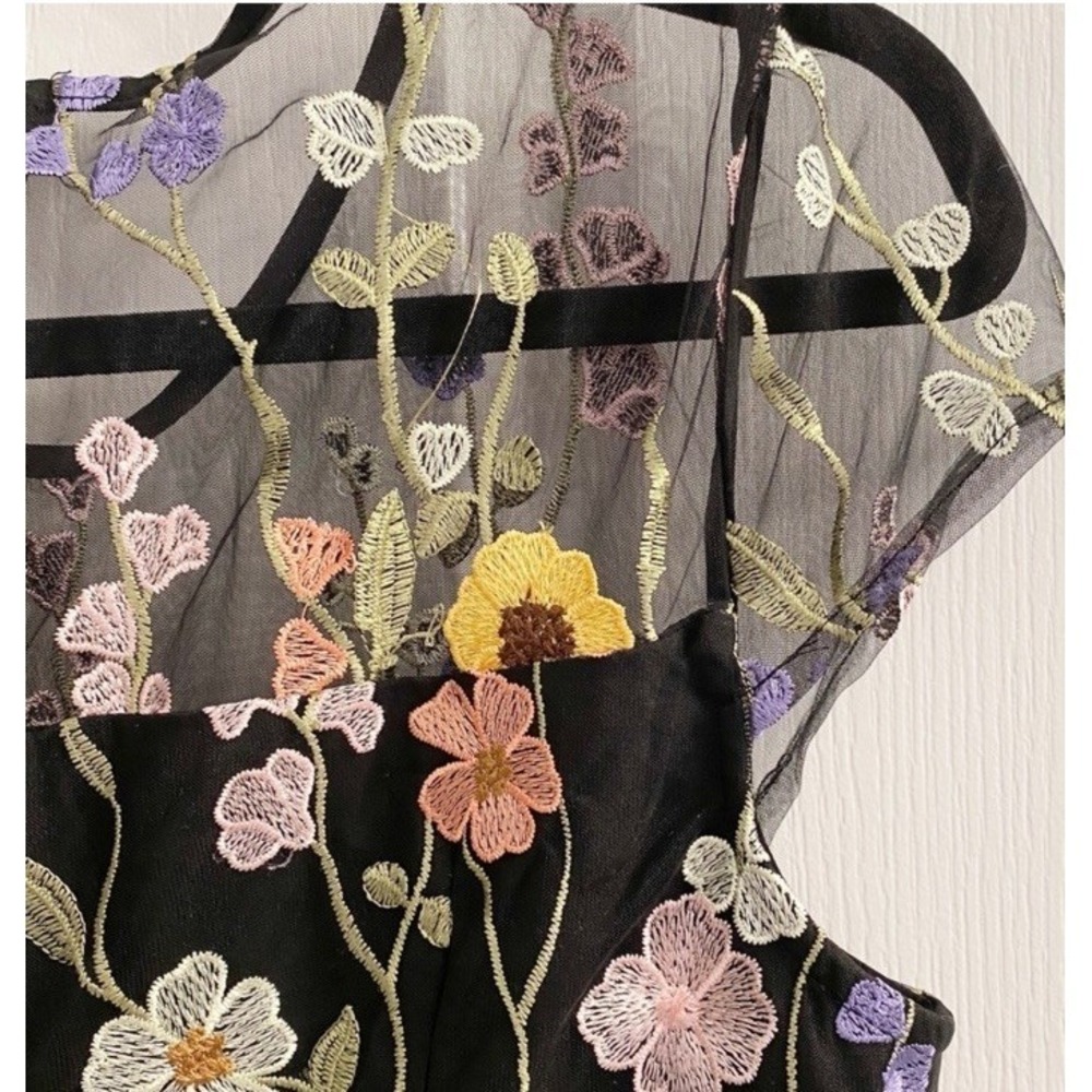 Anthea Crawford Dahlia FLORAL embroidered Shien Dress Taylor Swift Grammy Inspir - Picture 9 of 16